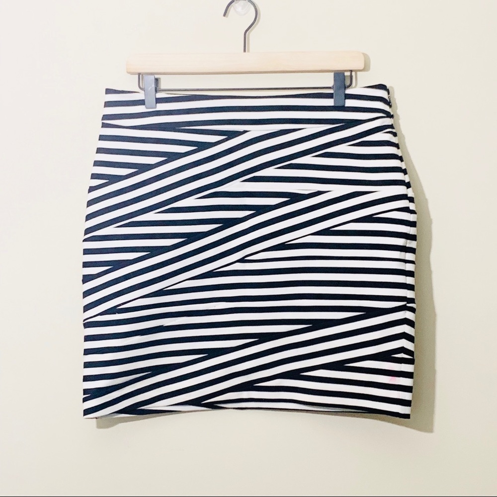Express | Bandage Skirt